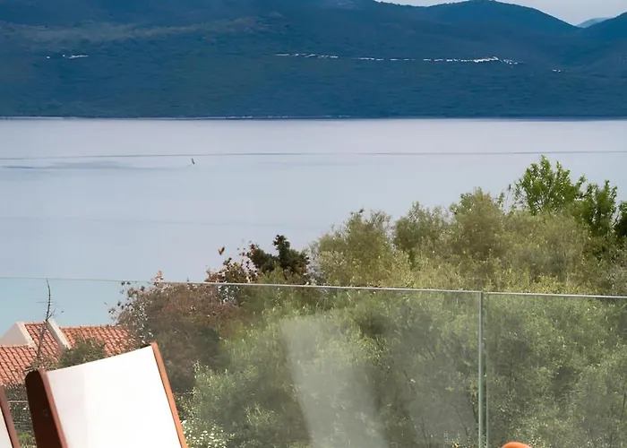 Melodia Lefkada 5 * نِكيانا